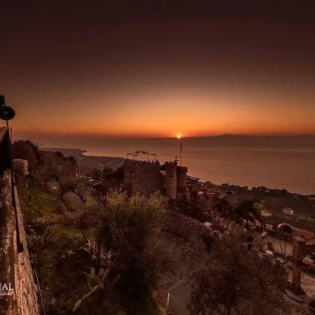 Seaview Studio, A Breath Away From The Beach Kalamata